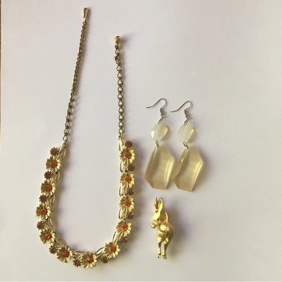 VTG 🌼 Golden Curated Trio jewelry set - Picture 6 of 16
